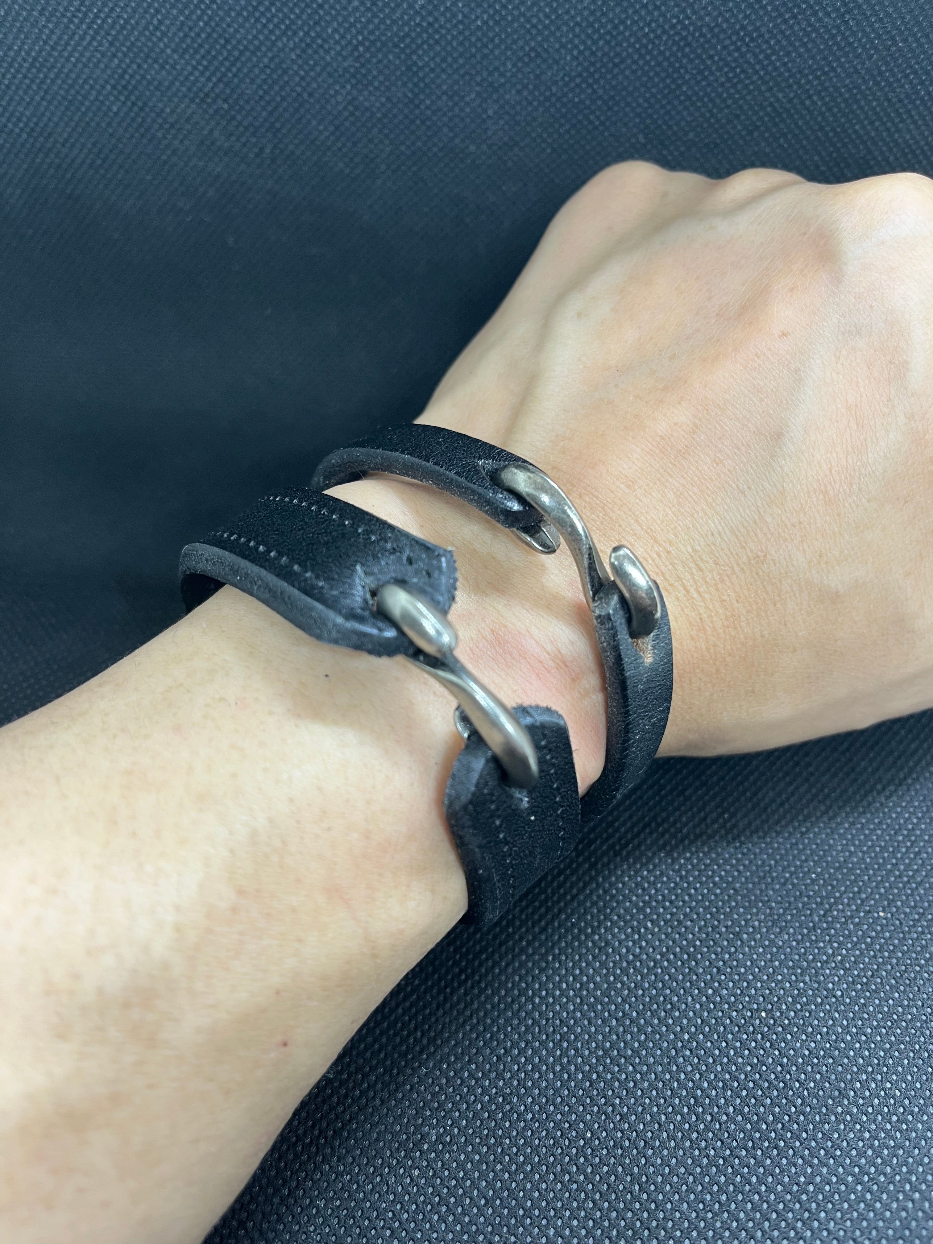 レザーシングルリンクブレスレット 黒 Leather single link bracelet